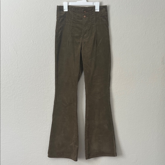 Like New! We The Free Jayde Corduroy Flare Pants Green in Size  27 - Picture 3 of 16